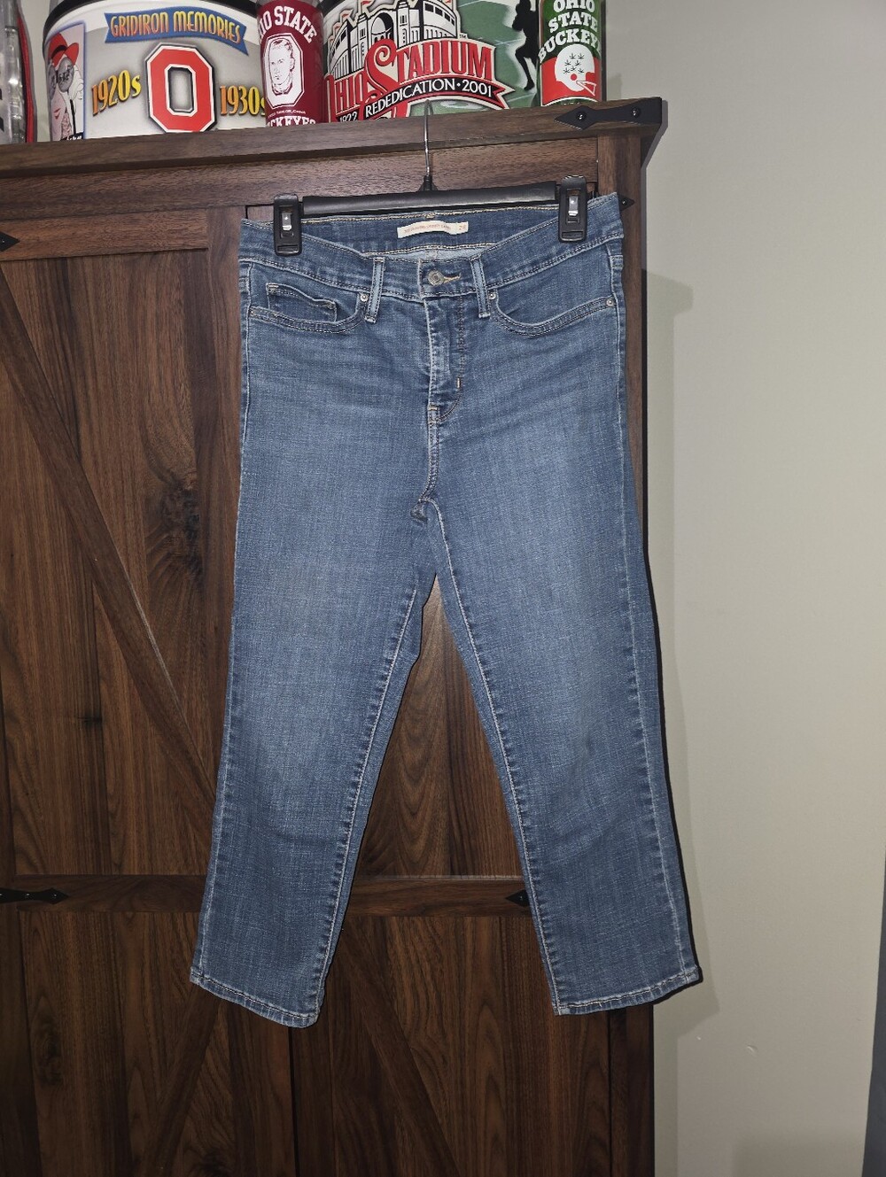 Awesome LEVI'S 311 Shaping Skinny Cropped Capri Jeans Size 28